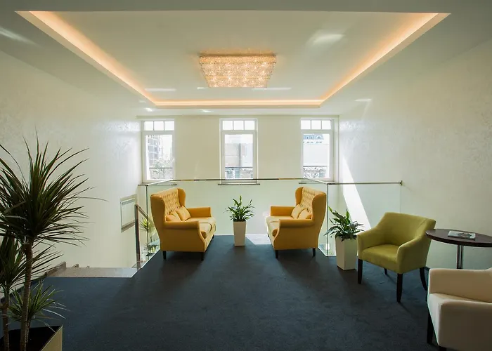 Mackintosh Hotel Київ